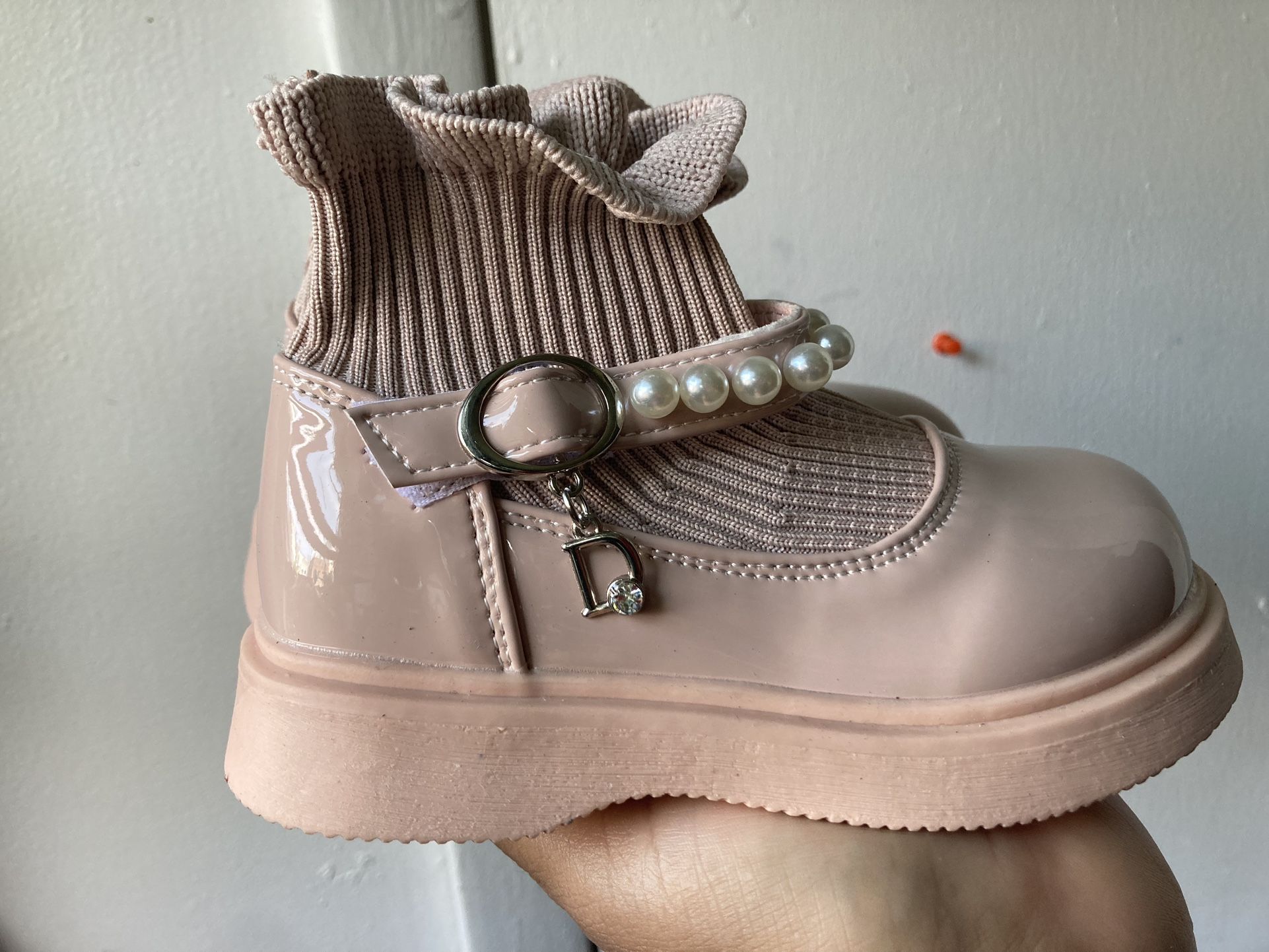 New Girls Shoes Size 24