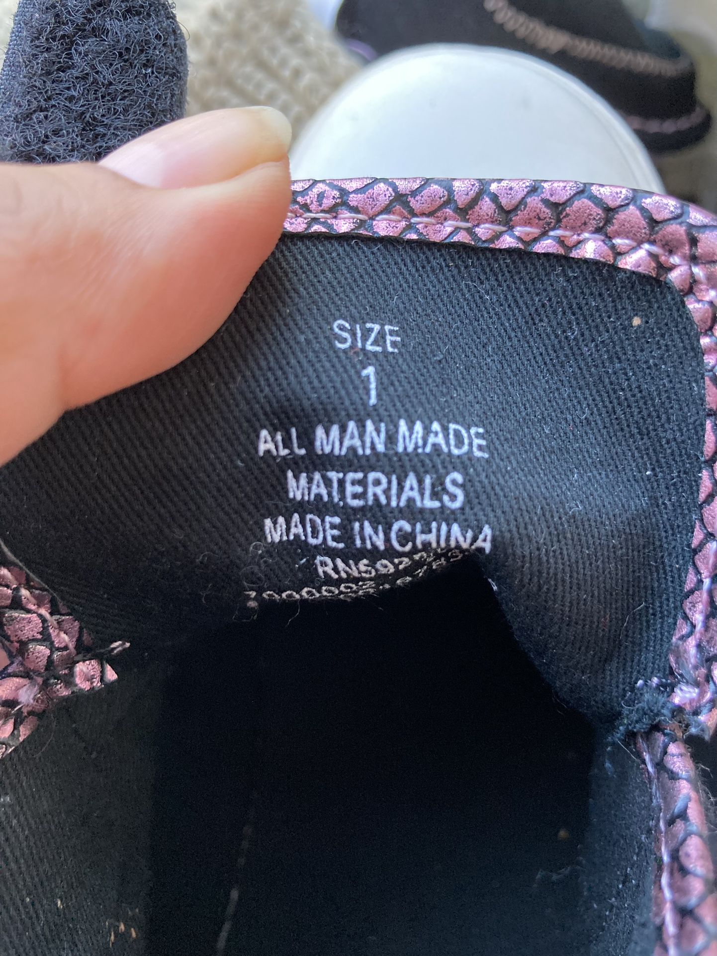 High Tops Children Place Shoes Size 1 - photo 3