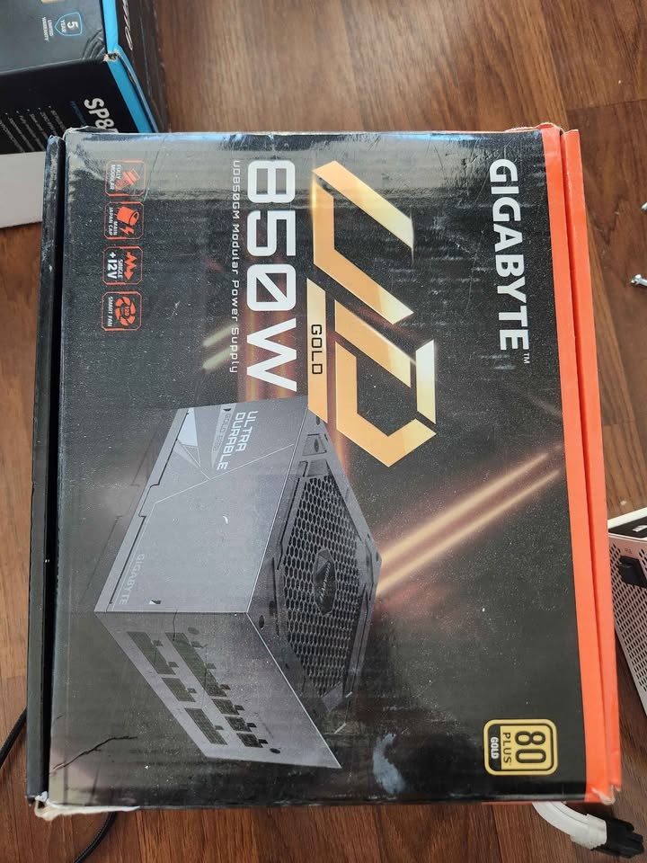 Gigabyte Ultra Durable 850W 80+ Gold Power Supply - photo 3