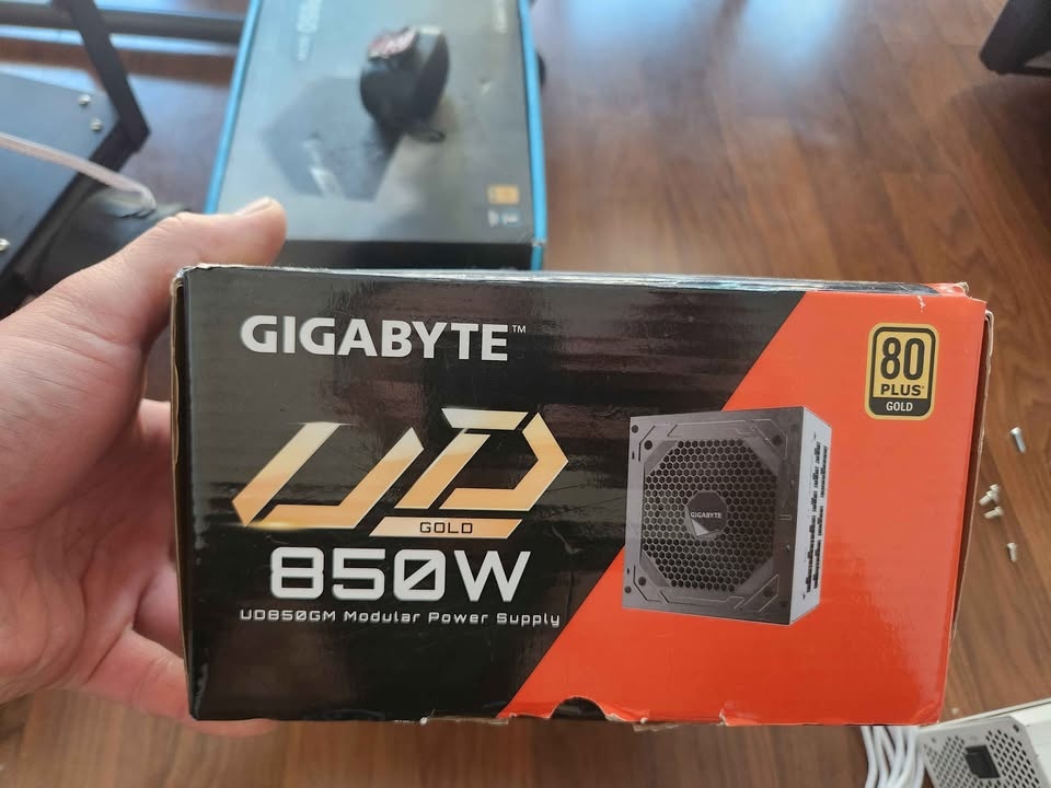 Gigabyte Ultra Durable 850W 80+ Gold Power Supply - photo 4