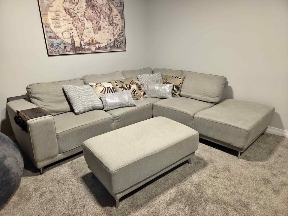 MOVE OUT SALE – Modern Sectional Sofa + Ottoman – Heavy Duty – $