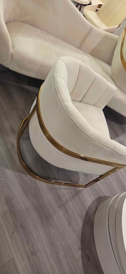 MOVING OUT SALE – Ivory Designer Living Room Set - Entire Set fo - photo 5