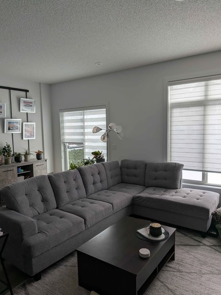 Excellent Used Condition Sectional - photo 2