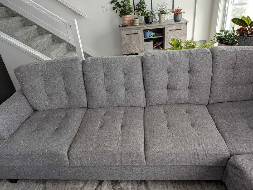 Excellent Used Condition Sectional - photo 4
