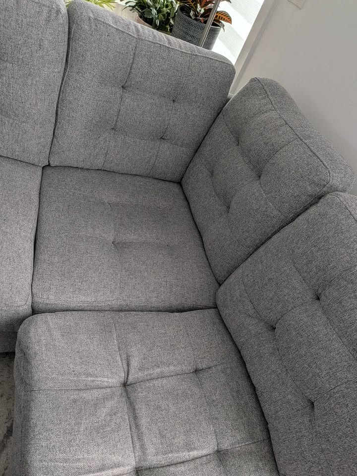 Excellent Used Condition Sectional - photo 5