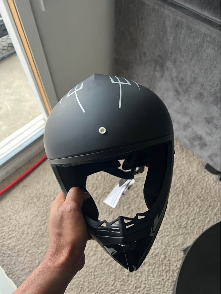 Youth & Adult Motocross Helmet and Gloves Set - photo 4