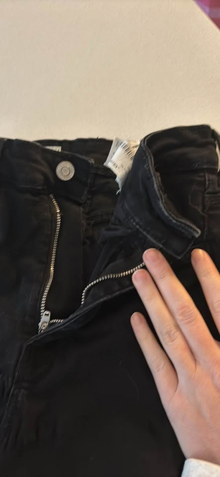 Zara Black Skinny Jeans - size 4 - photo 3