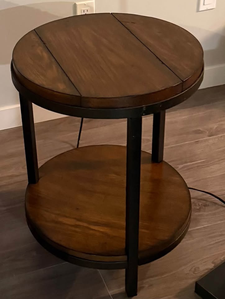 La-Z-Boy Coffee Table and Side Tables - photo 2