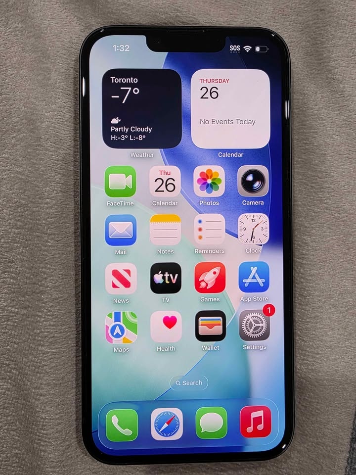 iPhone 13 128GB 10/10 Condition - photo 3