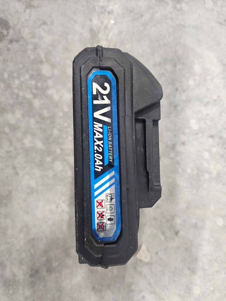 21V MAX 2.0Ah Li-ion Battery