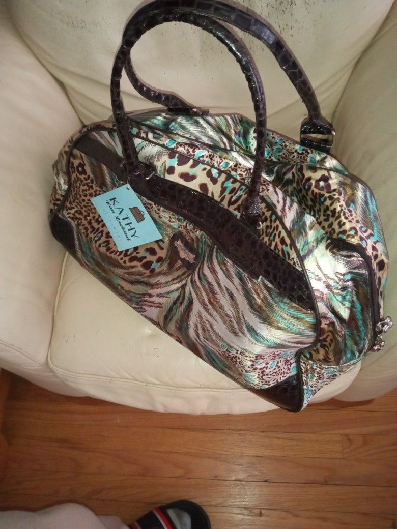 Kathy Van Zeeland Duffle Bag Weekender Rolling Wheeled Animal Pr