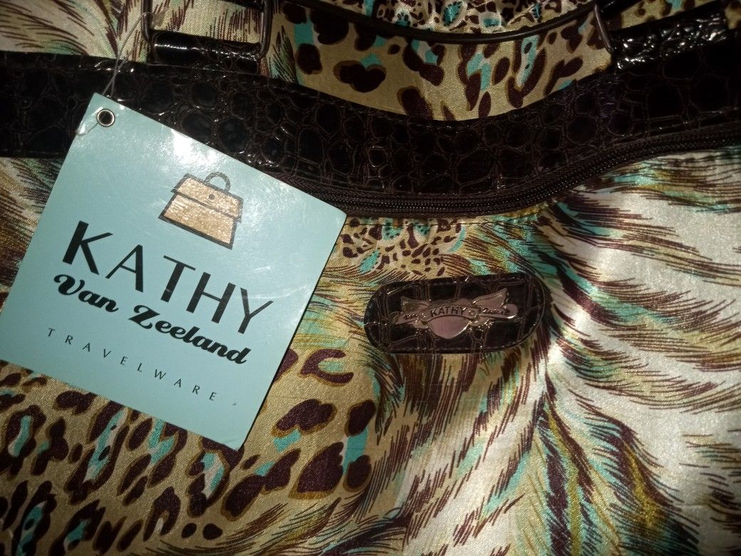 Kathy Van Zeeland Duffle Bag Weekender Rolling Wheeled Animal Pr - photo 3