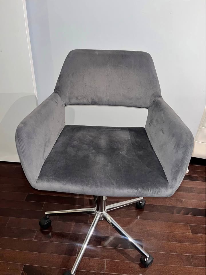 Grey Velvet Office/Desk Chair