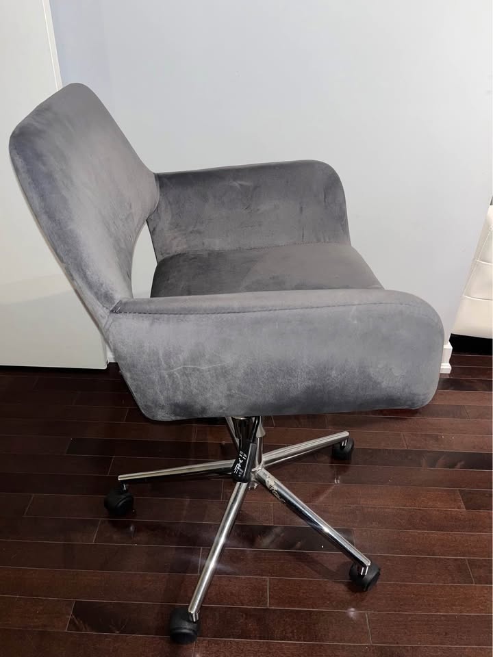 Grey Velvet Office/Desk Chair - photo 2