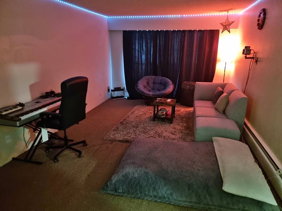 Private room for rent