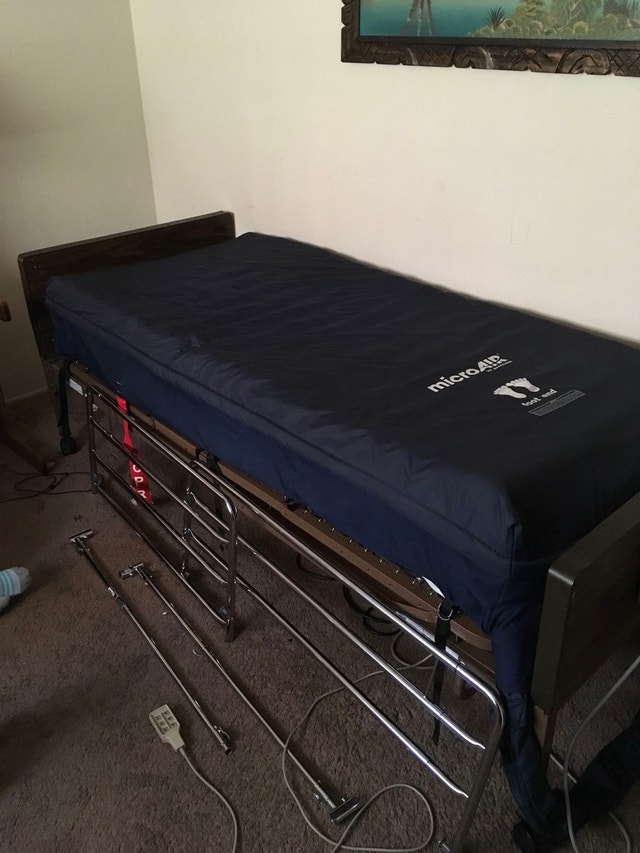 Invacare Low Air Loss Hospital Mattress + Bed