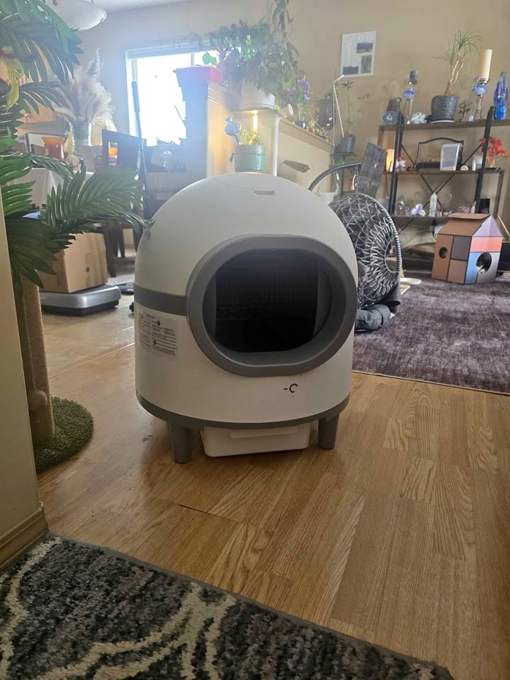 Litter-Robot Self-Cleaning Cat Litter Box