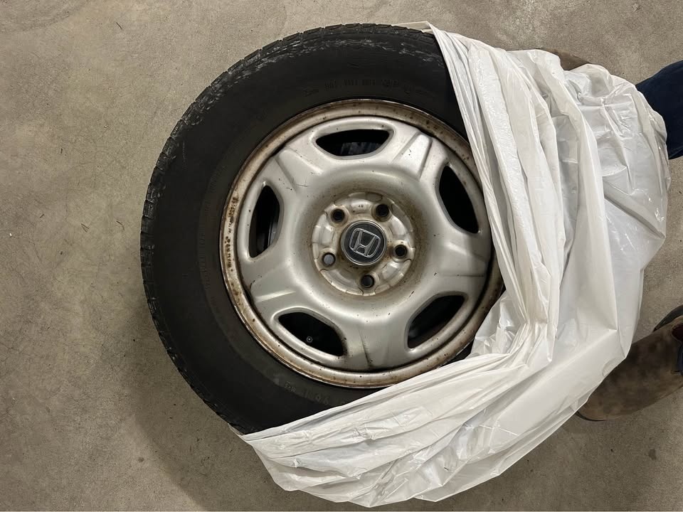 Honda Tires - 205/70R15 96T - photo 2