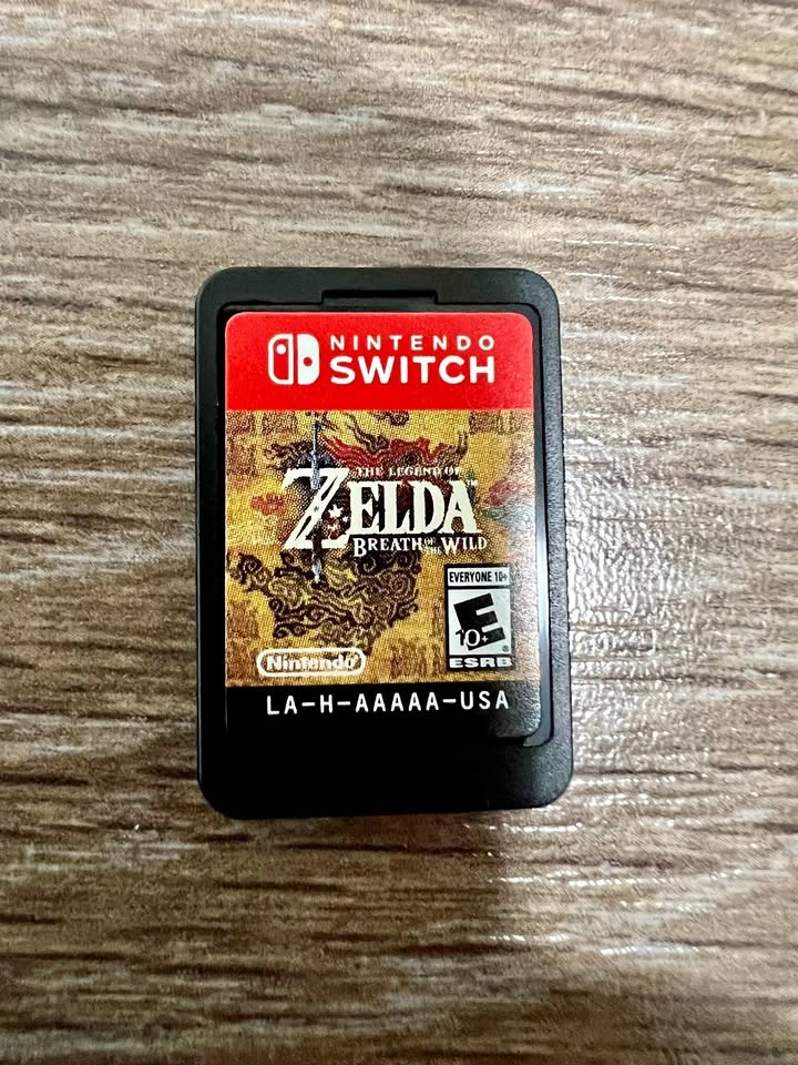 Zelda Breath of the Wild BOTW - Nintendo Switch Game (Loose)