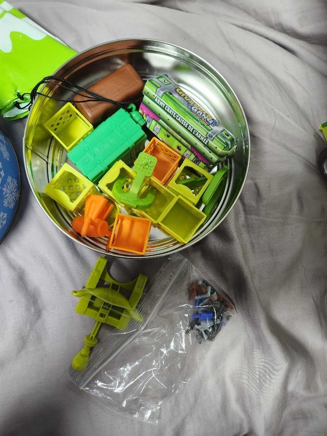 Huge Grossery Gang Collection - Mushy Slushie Truck + 60+ Figure - photo 4