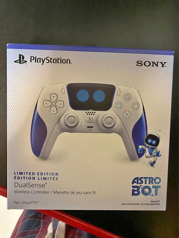 Astro Bot dualsense controller - limited edition *EMPTY BOX* thumbnail