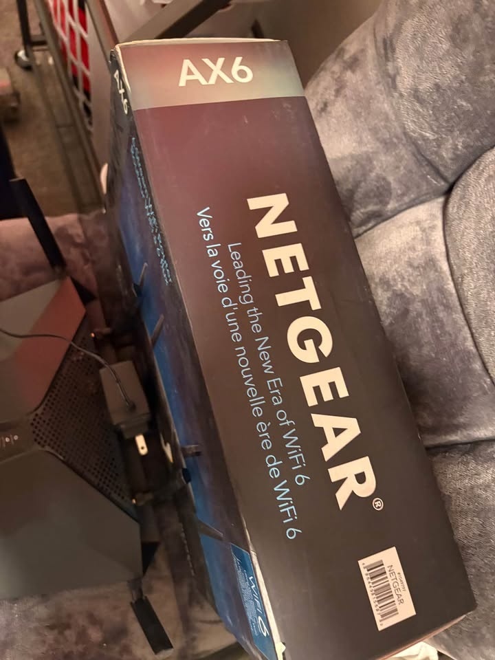 Netgear Nighthawk AX6 WiFi 6 Router - photo 3