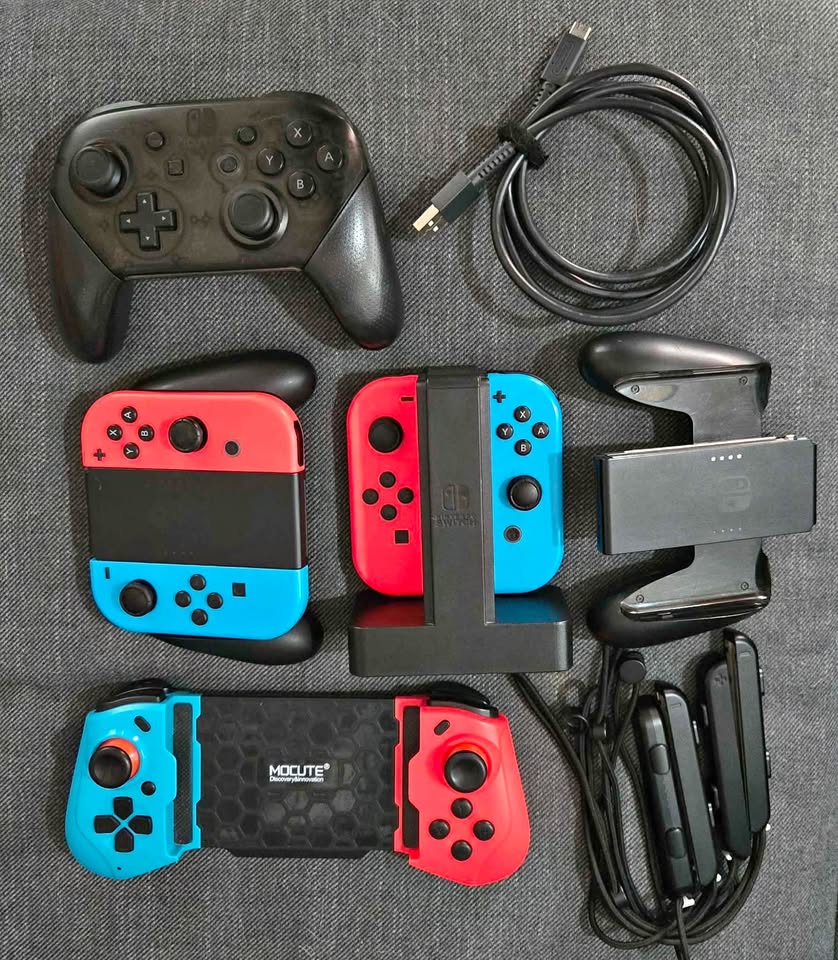 Nintendo Switch Accessories Bundle. Like New!