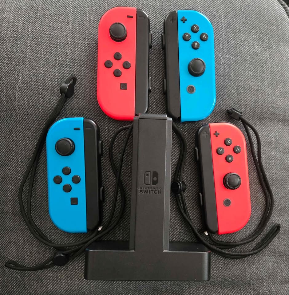 Nintendo Switch Accessories Bundle. Like New! - photo 5
