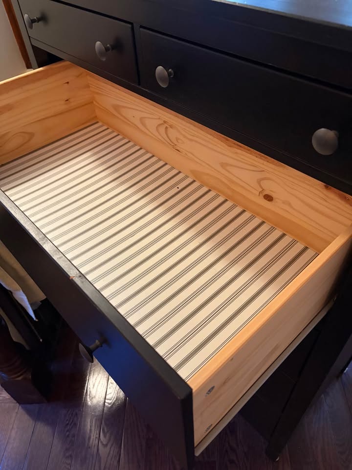 IKEA Hemnes Dresser - photo 3