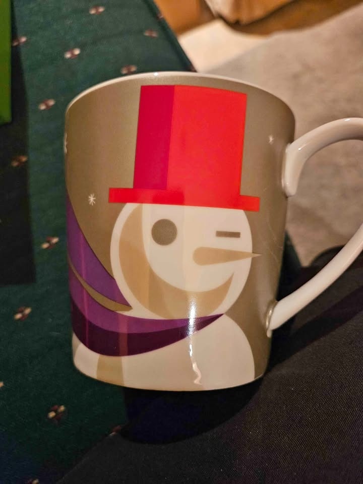 2 Santa's Cups - Starbucks 2011