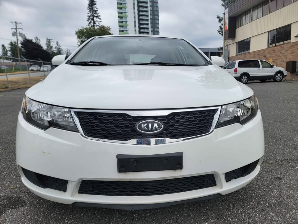 2012 Kia Forte5 - photo 4