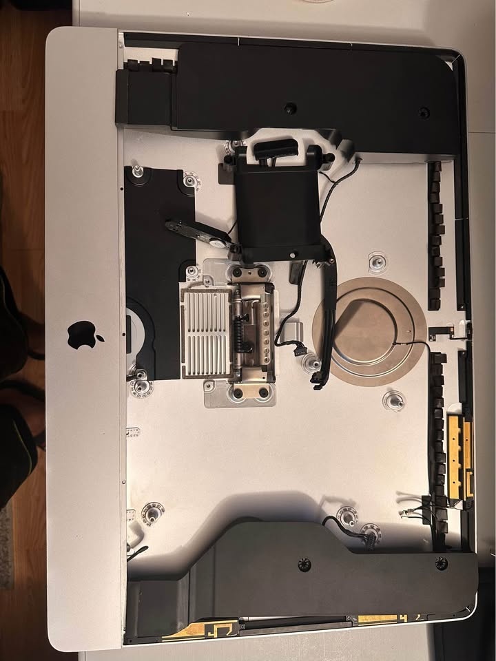 21.5” iMac housing + parts - photo 2