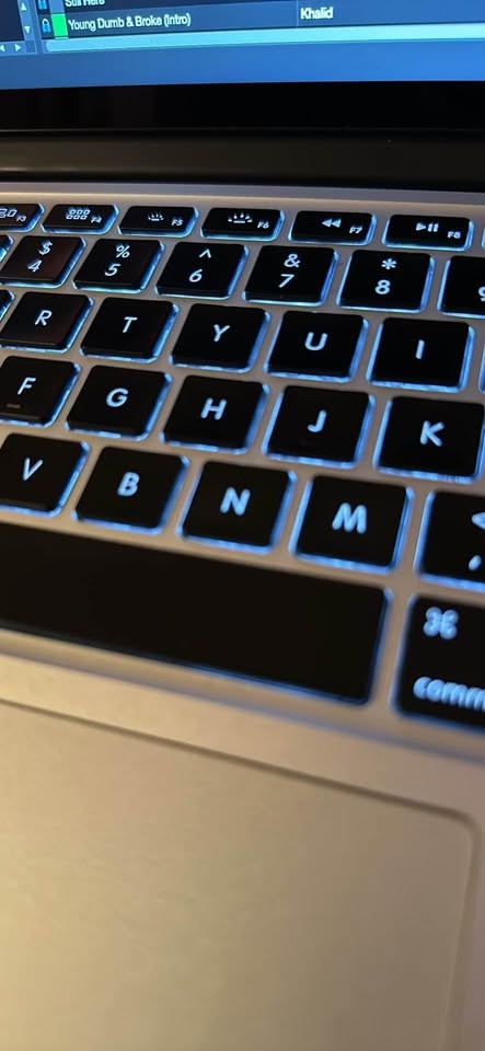 2012 MacBook Pro for sale! Read description!!