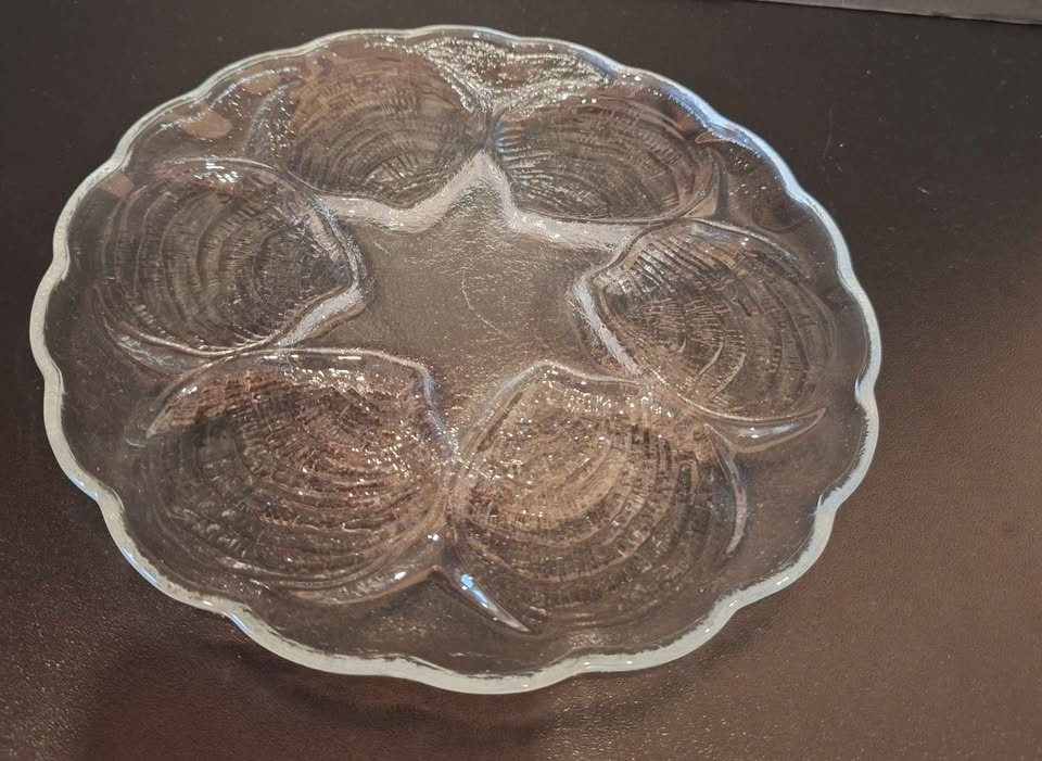 Vintage Glass Oyster Plate Clam Plate Half Dozen Clear 8” - photo 3