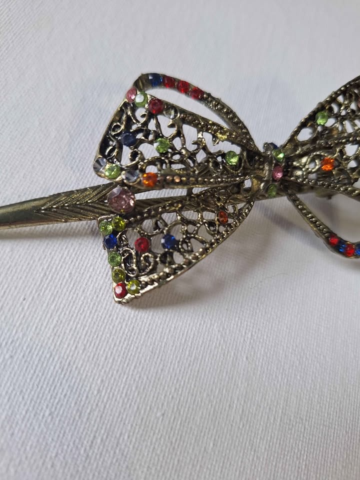 Vintage brass tone rhinestone bow hair clip almost 5" long - photo 3