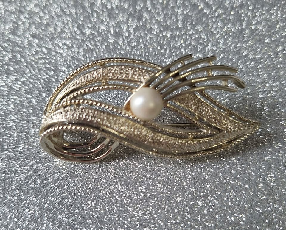 Elegant Vintage Brooch 1950s Silver Plated Leaf - photo 3