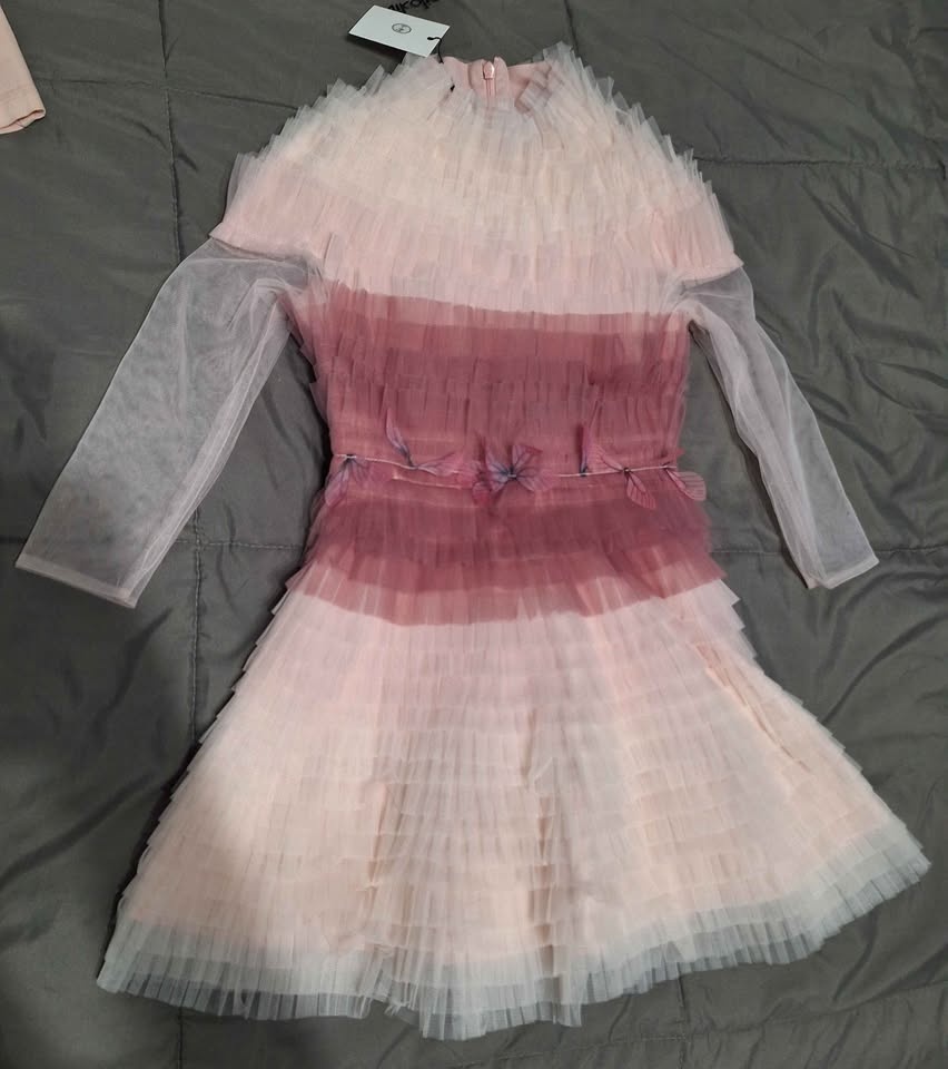 Beautiful ruffled, new dress for the girl 6-8 yearold, made in L - photo 2