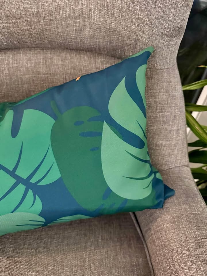 Brand New Handmade Tropical Indoor/Outdoor Cushion - photo 4