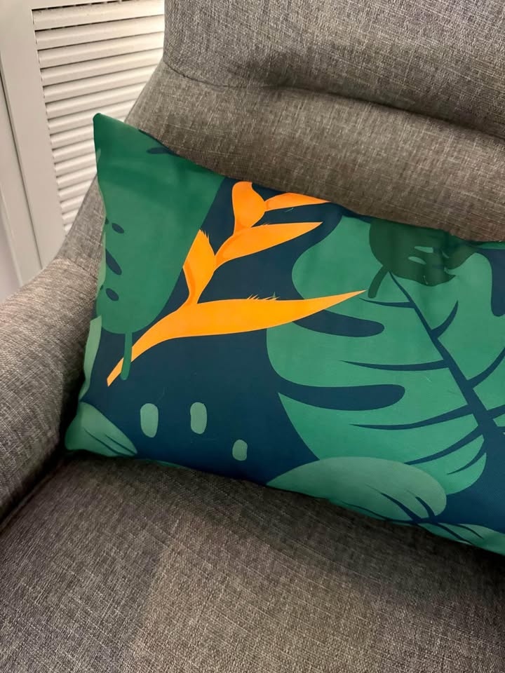 Brand New Handmade Tropical Indoor/Outdoor Cushion - photo 5