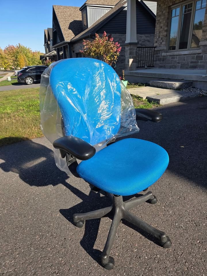 Adjustable Office chairs with Arm Rest - photo 2