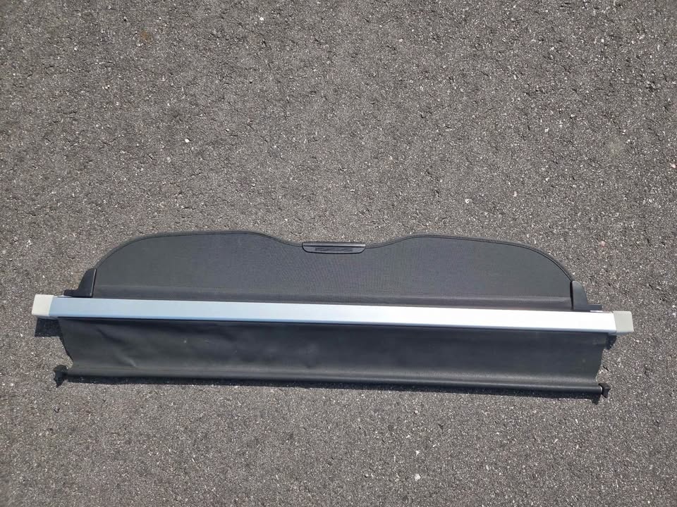 Subaru Outback Trunk Cargo Cover Screen Shade - photo 3