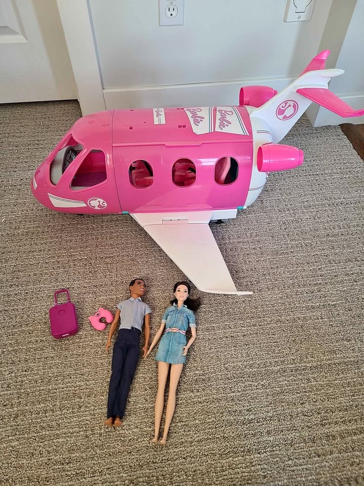 Barbie Airplane & dolls