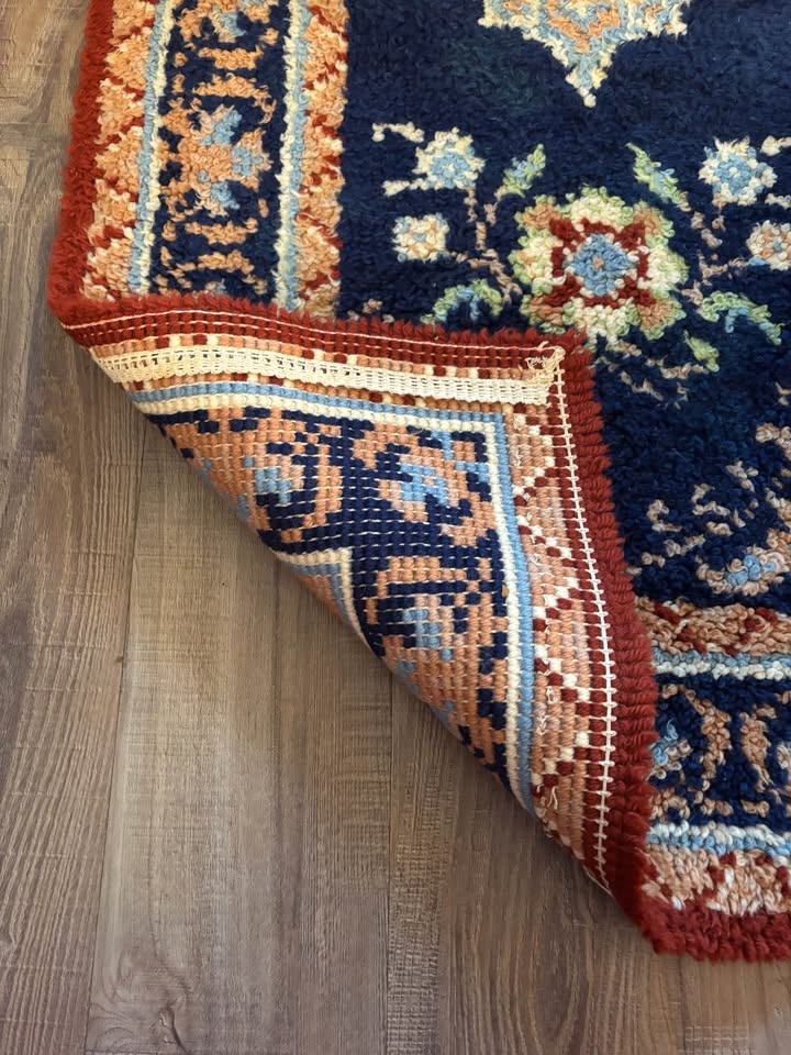 Vintage Cottagecore Wool Blend Accent Rug 27x51in - photo 4