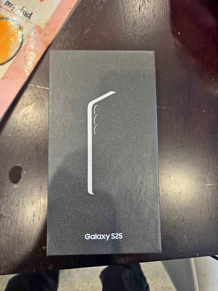 Samsung Galaxy S25 – Brand New Sealed in Box
