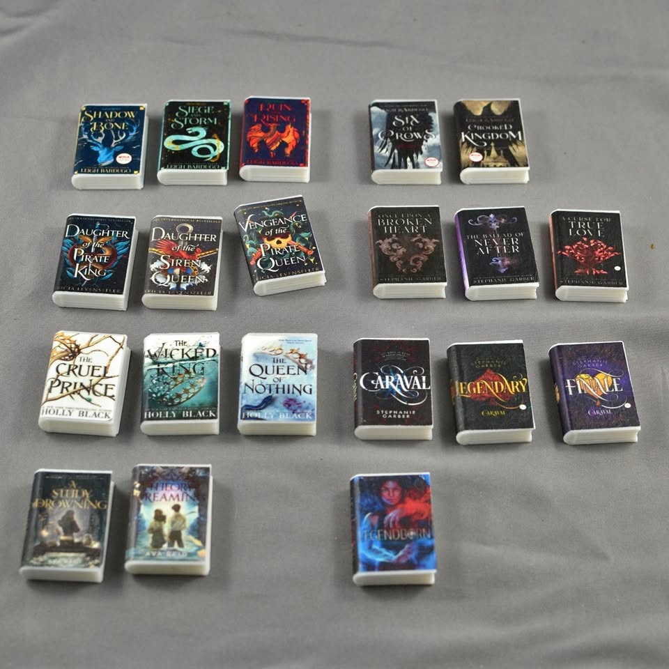 Mini Books - 1:6 Scale
