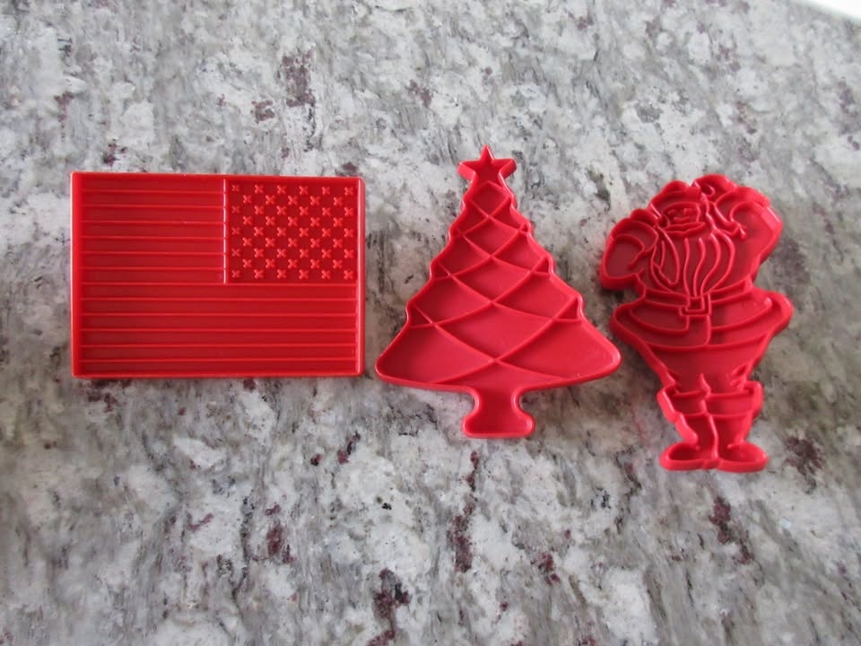 Vintage Tupperware Cookie Cutter Set - photo 5