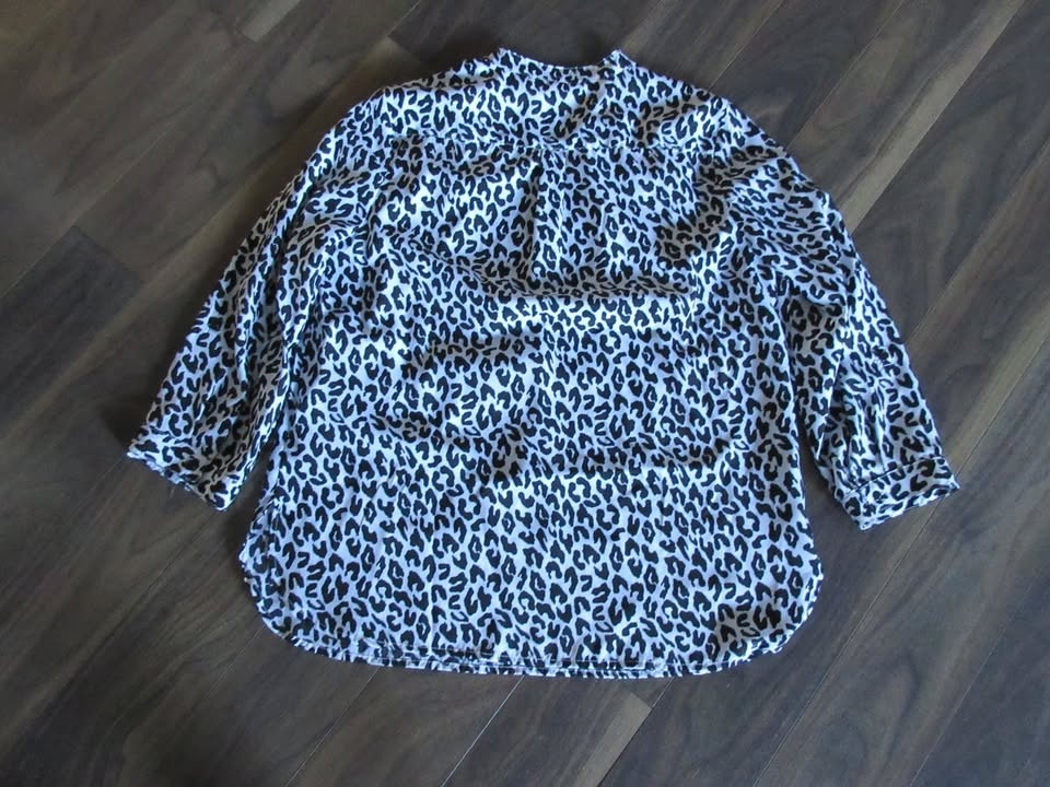 Ladies Size 31 Jeans & Size 12 Top - photo 5