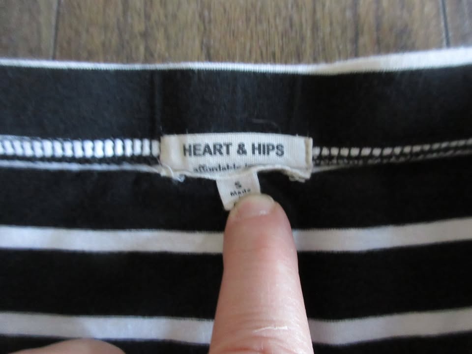 Ladies Size Small Dress - photo 3