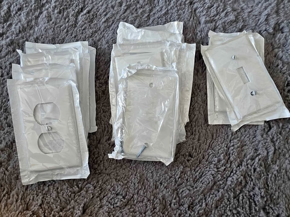 Outlet Covers (Electric, Blank, Switch)