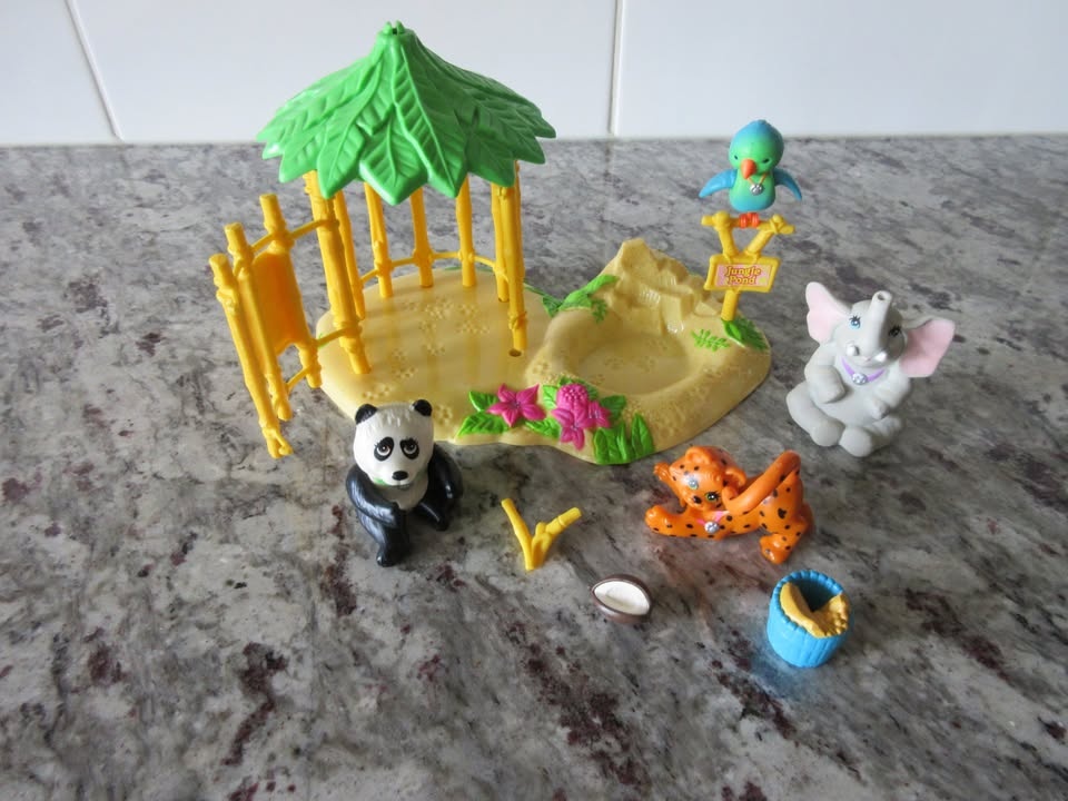 1993 Littlest Pet Shop Zoo - Jungle Bunch Playset - photo 5